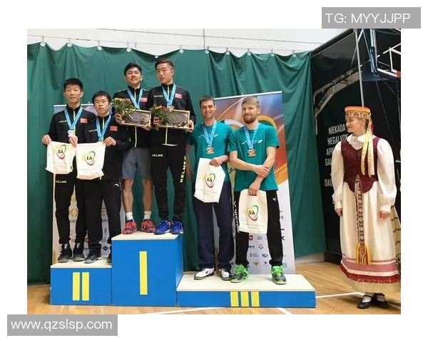 赛后复盘分析北京羽毛球队与杭州羽毛球队的战术对决与表现总结