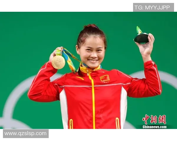 成都羽毛球队在杯赛中的拼搏历程与荣耀时刻全景回顾